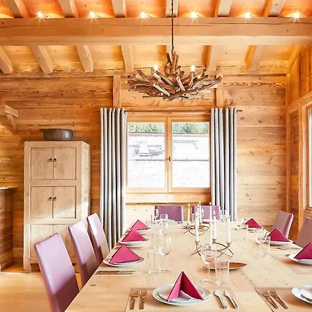 Impeccable 5-bed House In Soelden 度假居 *